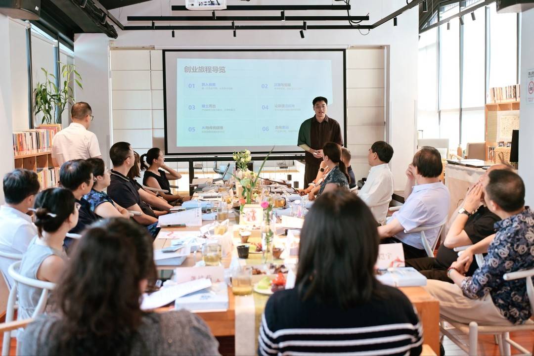 以成熟商业场景为依托，成都这场活动探讨非遗创造性转化、创新性发展|铁像寺水街|成都市|巴中市|蜀绣|竹编_手机新浪网