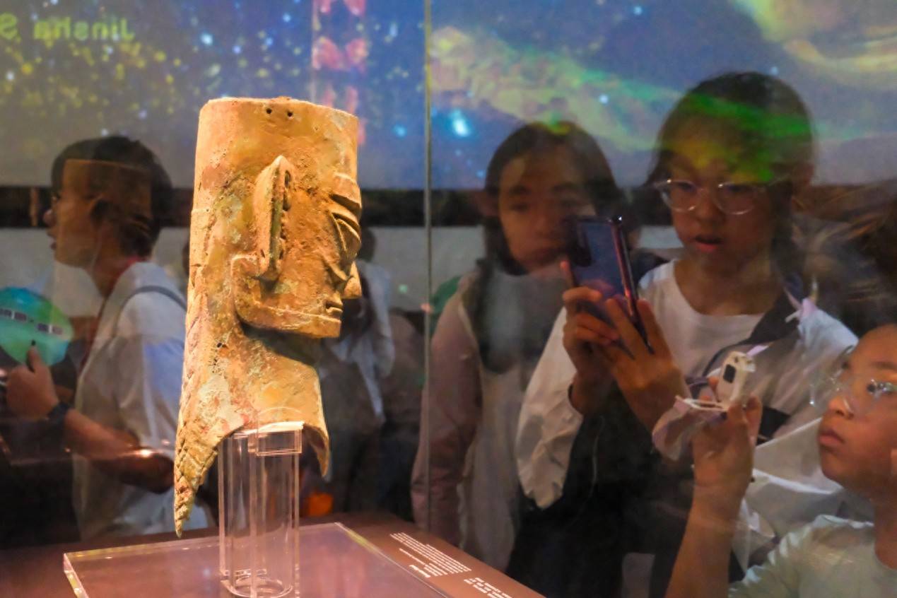 暑期研学热 成都博物馆成青少年打卡热门地