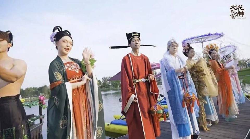 邂逅七夕浪漫!成都郫都花神文化周国风夜游即将上线 配图