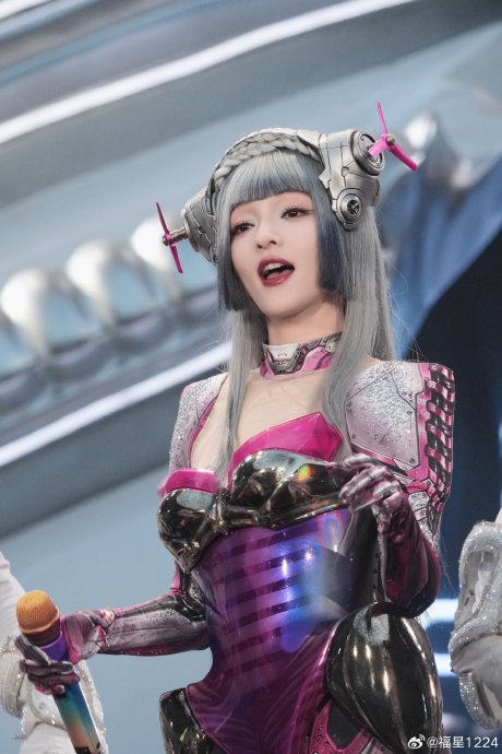 张韶涵成都演唱会共准备了多少套造型？
