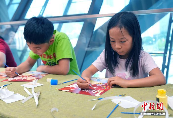 成都:民众博物馆里度假期 配图