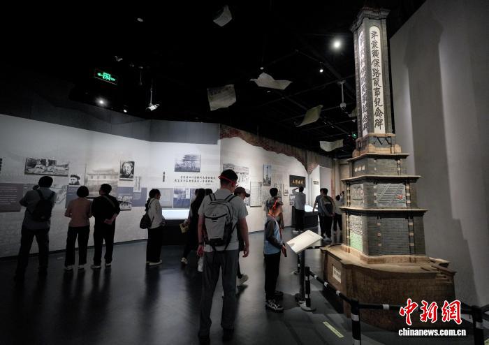 成都:民众博物馆里度假期 配图